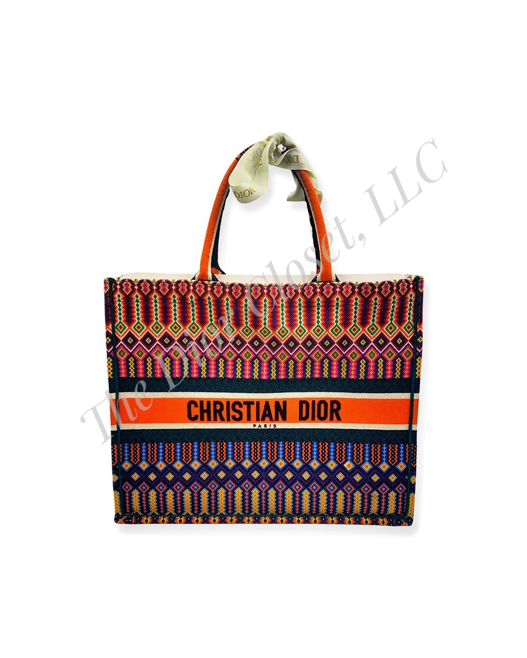 Luxury Next Season on X: Grocery Shopping!! With @melissasoldera . Dior  Book Tote available in #oblique and Mexican multicolored orange prints.  Visit our website for purchasing. Limited Quantity!!! . . #diorbooktote  #dioroblique #